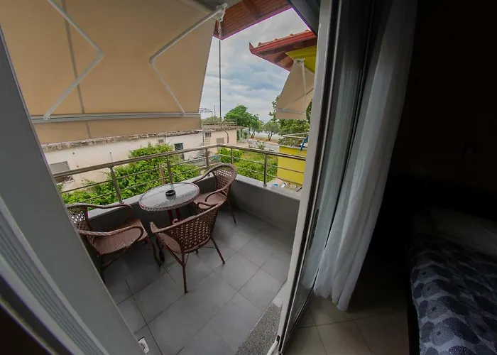 Daire Klepsidra Leptokarya (Pieria)